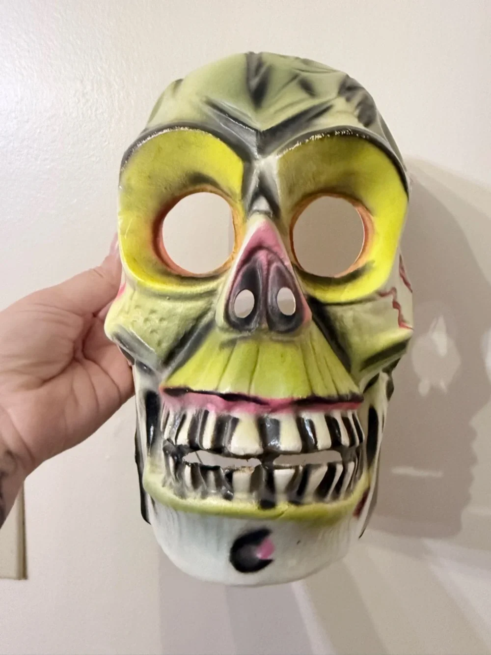 Vintage 1950s 60s Bayshore Neon Retro Skull Skeleton Halloween Mask Ben Cooper